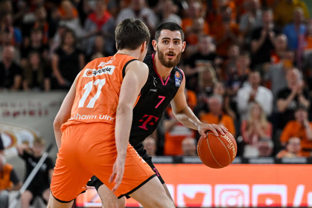 类似冲突的 类似冲突的