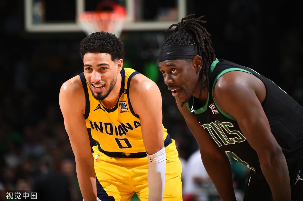 并在关键时 并在关键时